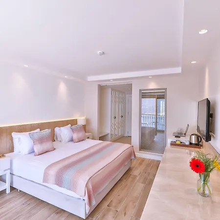 Hotel Hilaris *