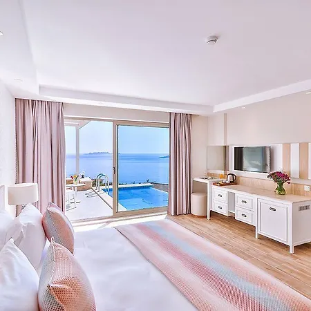 Hilaris Hotel *