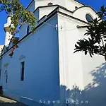 Hilaris Kas *